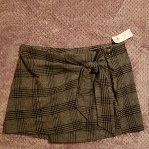 NEW tie waist plaid skort Abercrombie & Fitch- XL